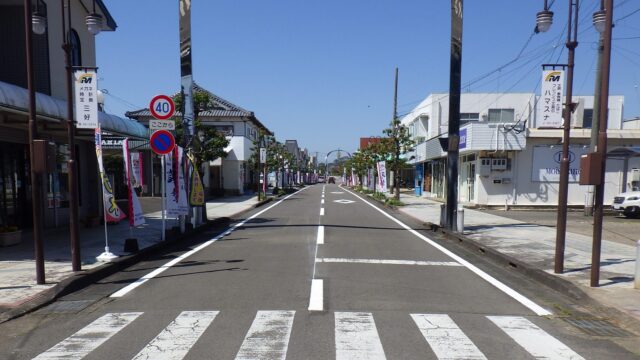 役場前平田線　区画線工事