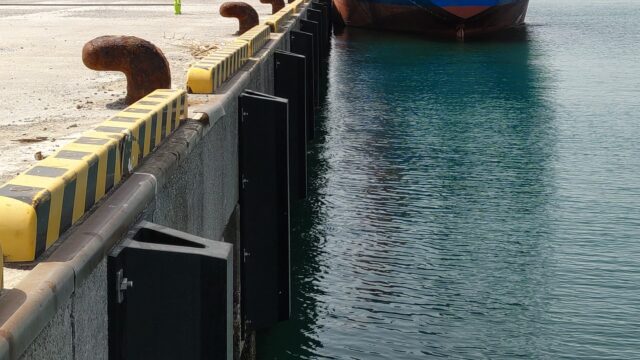 福島港外港地区　港湾補修工事